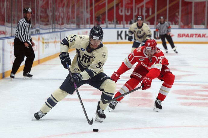 torpedo-s-minimalnym-schyotom-pobedilo-spartak-v-pervyj-den-novogo-sezona-khl_1788624773226066650